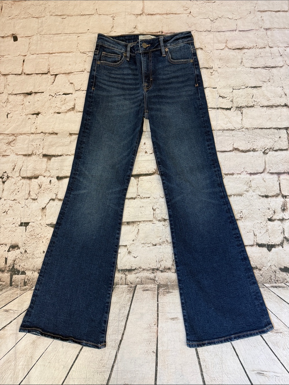 Hidden Jeans Happi Flare Stretch Mid Rise Jeans Size 26 - Picture 2 of 9